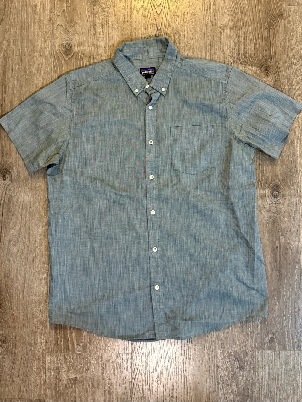 Patagonia men’s Daily Shirt